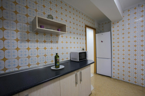 Nice double ensuite bedroom in a 5-bedroom apartment near Universitat de València