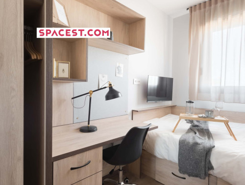 3Dio PLUS: habitación en piso para 3 con 2 baños completos - Granada