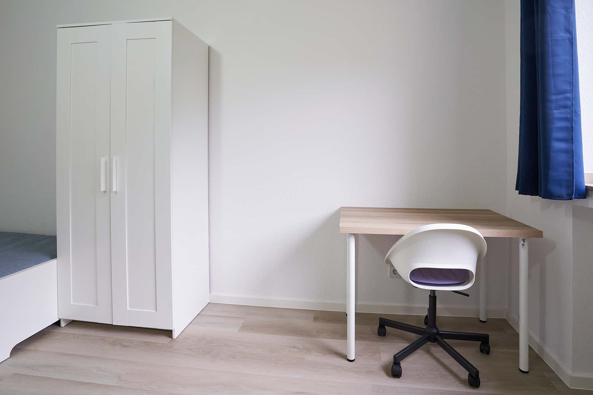 Kölner Landstraße- Room 3 - 1