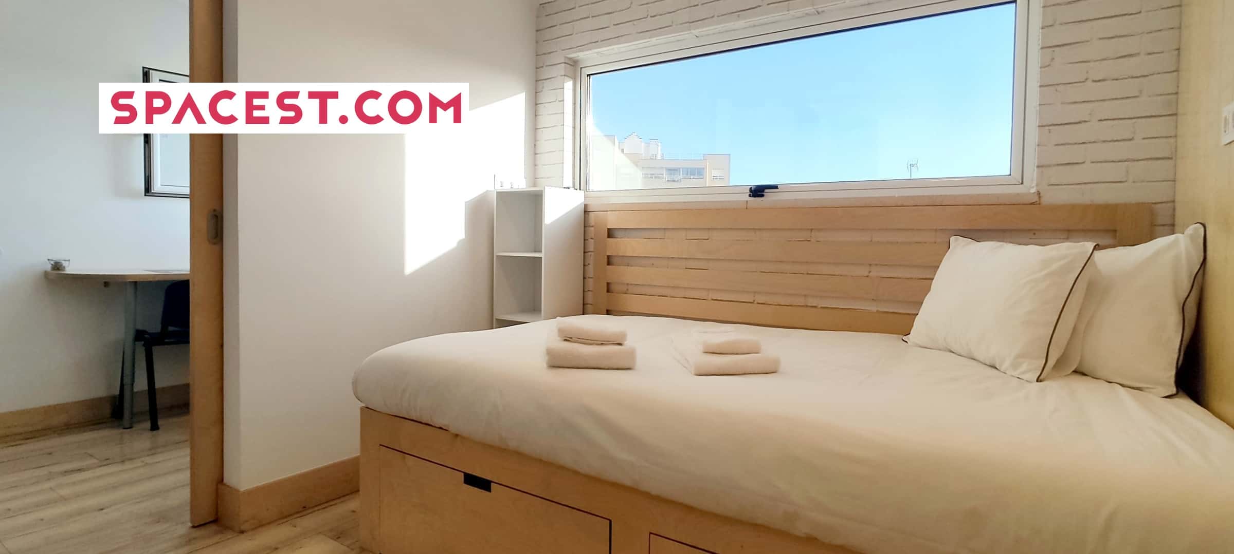 CQ15 Cozy Studio Next To HUC | Weekly Cleaning - 1