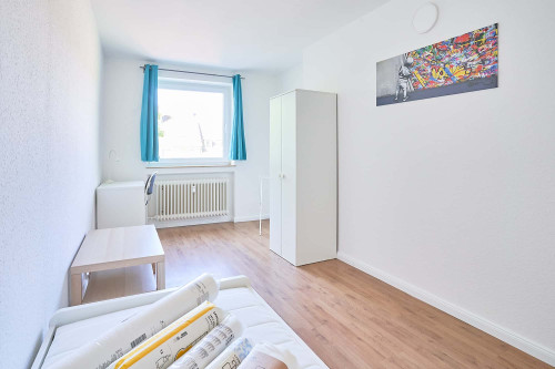 Kölner Landstraße - Room 5