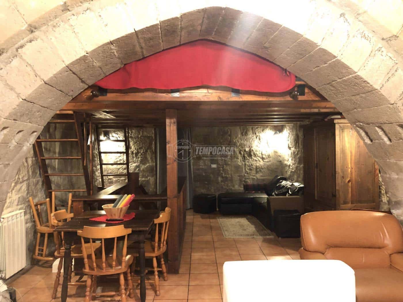  Apartment In Via San Vito, Viterbo For 85 M² With 1 Bedroom  -  Apartment in Via San Vito, Viterbo for 85 m² with 1 bedroom  - Gallery -  1