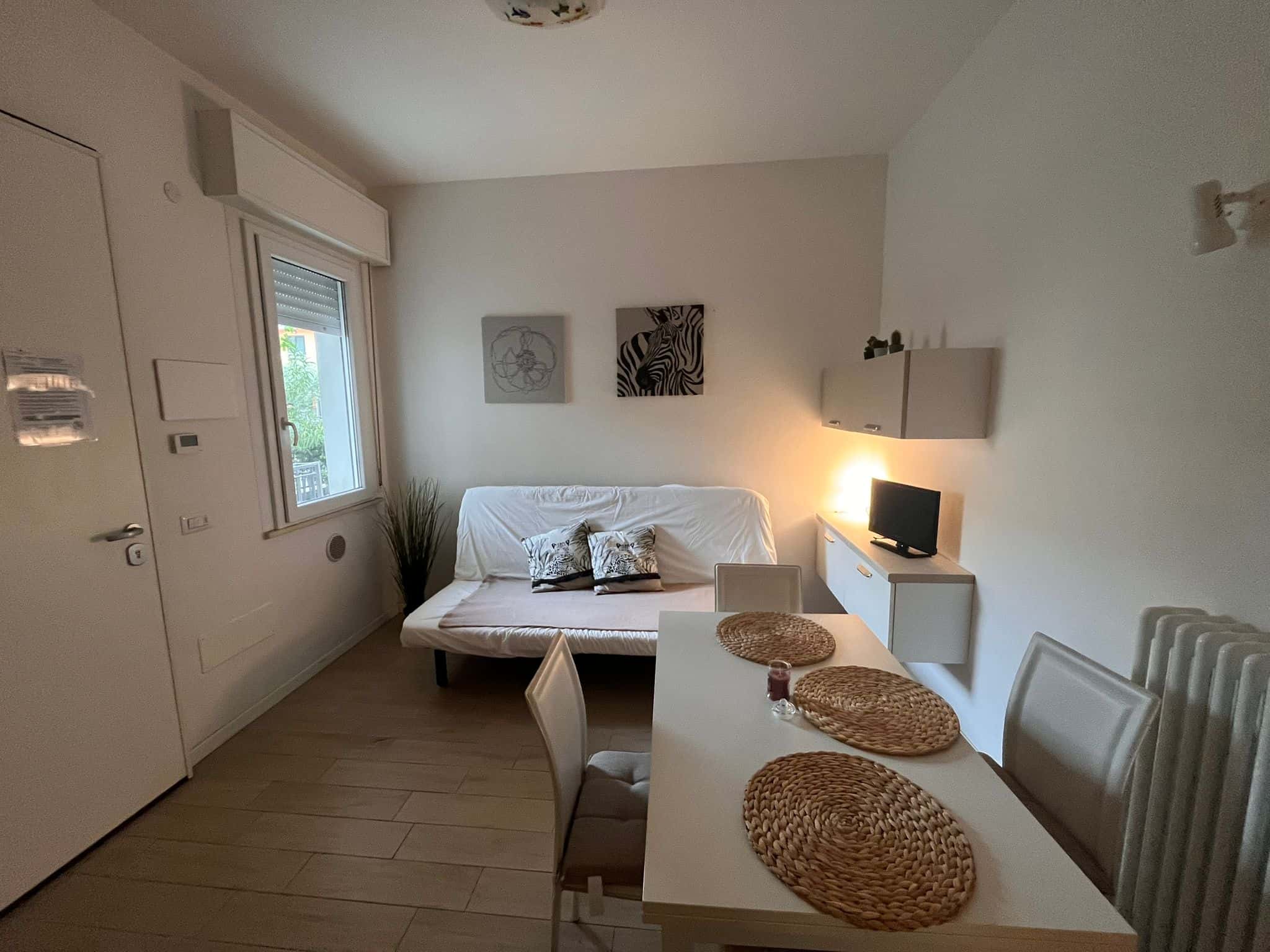  Apartment In Via Cellini, Cesenatico For 50 M² With 1 Bedroom  -  Apartment in Via Cellini, Cesenatico for 50 m² with 1 bedroom  - Gallery -  1