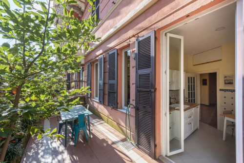Grazioso appartamento con giardino privato a Castelletto, Genova - Gallery - 17