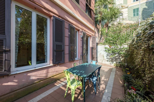 Grazioso appartamento con giardino privato a Castelletto, Genova - Gallery - 16