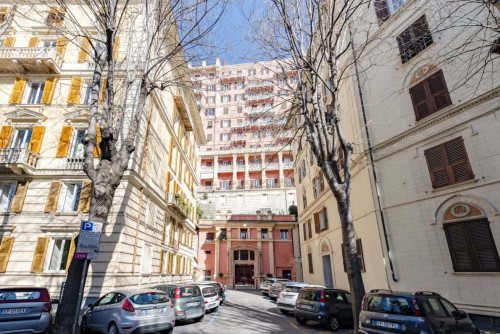 Grazioso appartamento con giardino privato a Castelletto, Genova
