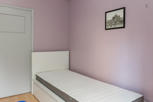 Cosy single bedroom in a 9-bedroom flat in Bonfim - Gallery - 29