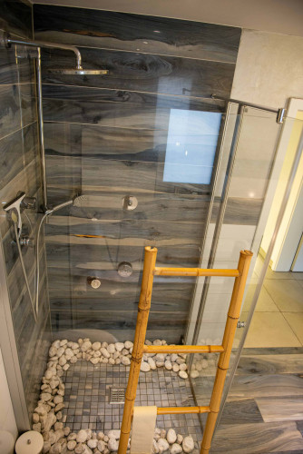 Apartment in Paul-Langen-Straße, Bonn for 120 m² with 2 bedrooms