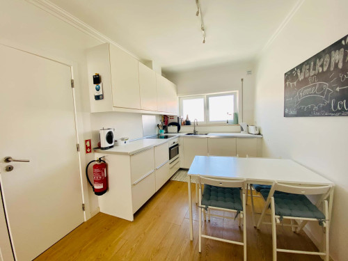Apartment in Travessa dos Almocreves, Ferrel for 65 m² with 2 bedrooms - Gallery - 9
