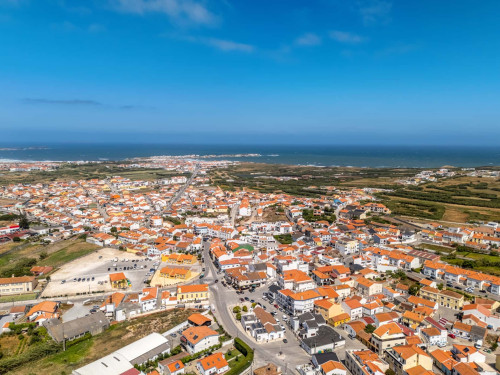 Apartment in Travessa dos Almocreves, Ferrel for 65 m² with 2 bedrooms - Gallery - 46