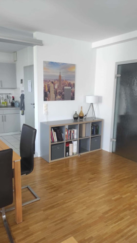 Wohnen auf Zeit: 3-Zi.-wohnung, traumhafte Lage, nahe Klinikum
