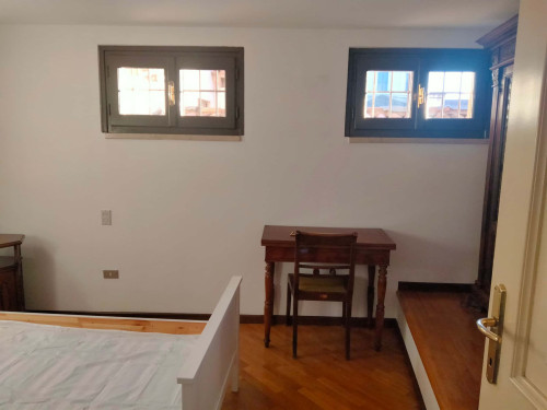 Room in Corso Giuseppe Garibaldi, Brescia for 210 m² with 5 bedrooms