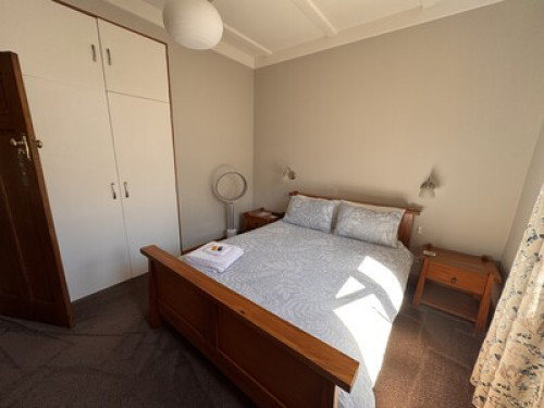 Cat & comfort in Mt Eden - Gallery - 6