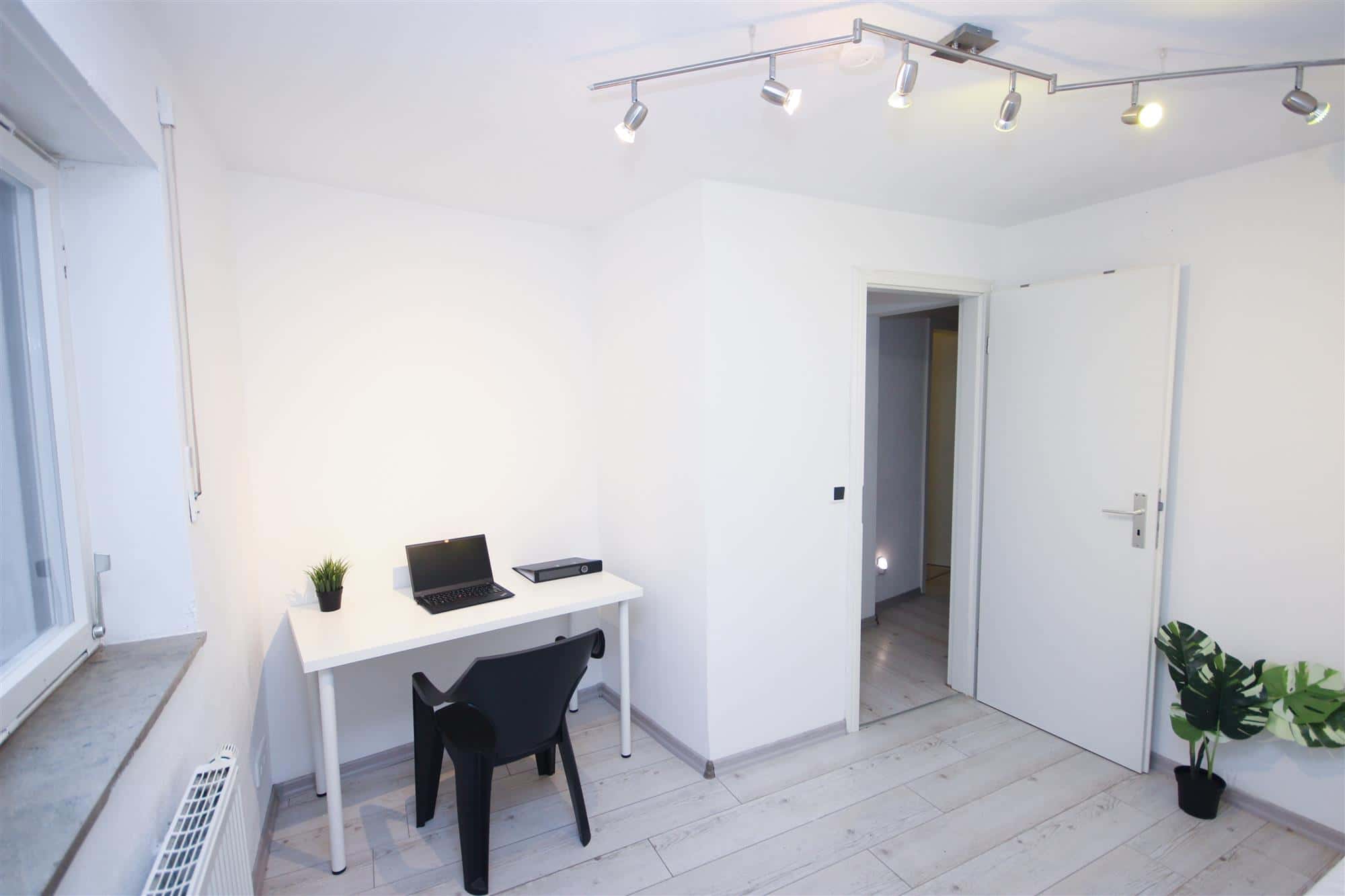 Room In Endersbacher Straße, Stuttgart For 60 M² With 4 Bedrooms - Room in Endersbacher Straße, Stuttgart for 60 m² with 4 bedrooms - Gallery - 1