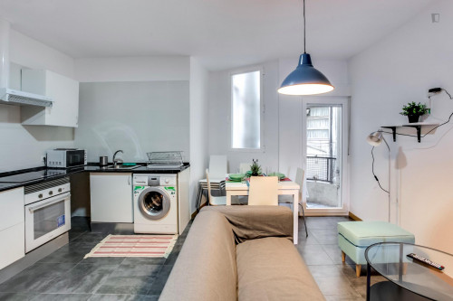 Lovely single bedroom next to Urquinaona metro station - Gallery - 11
