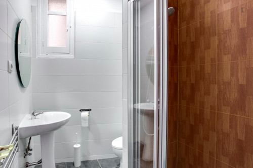 Lovely single bedroom next to Urquinaona metro station - Gallery - 4