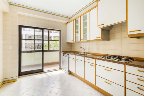 Apartment in Alameda da Guia, Cascais for 110 m² with 2 bedrooms - Gallery - 16