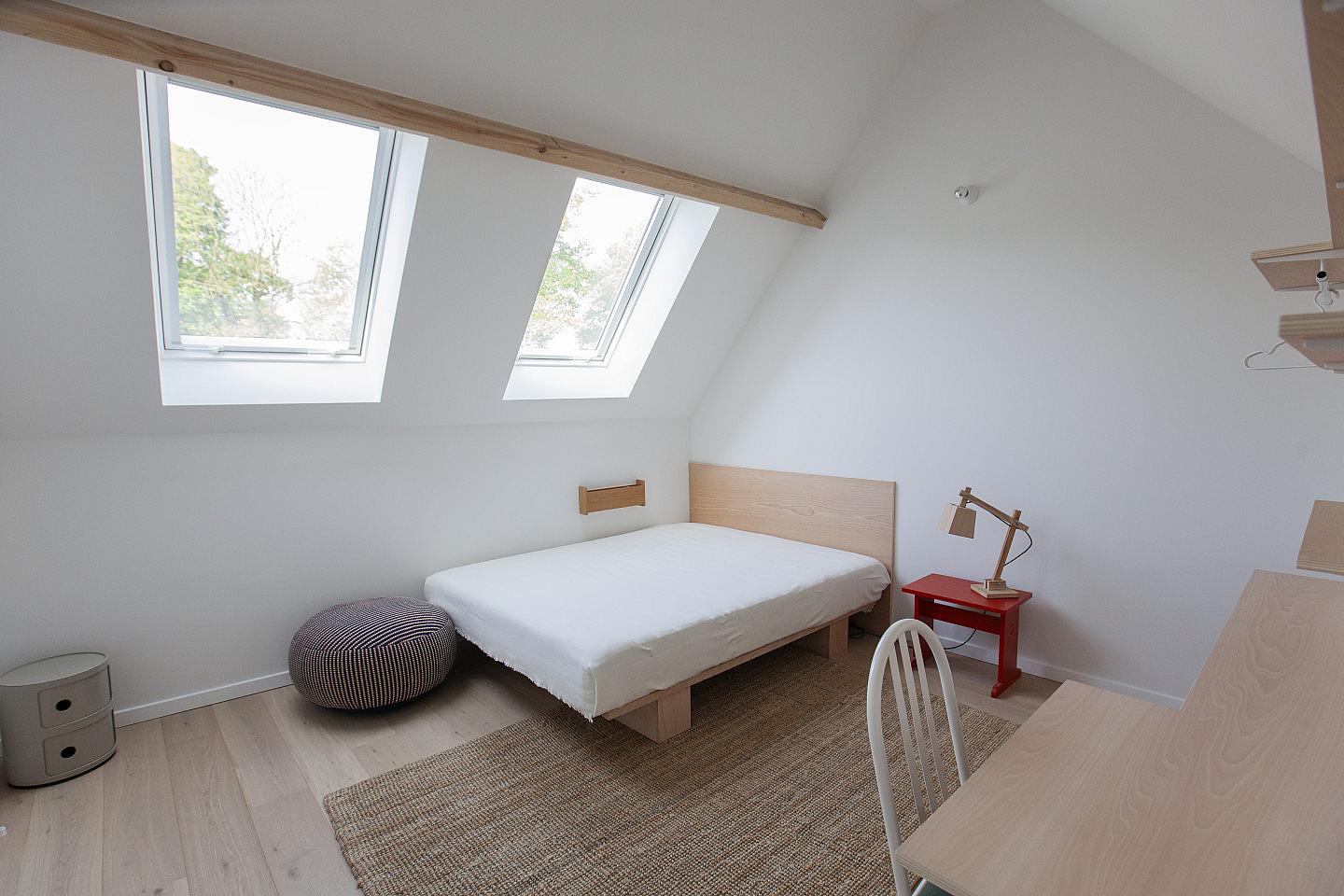 Room With Private Bathroom (shower, Sink) And Toilet - 21