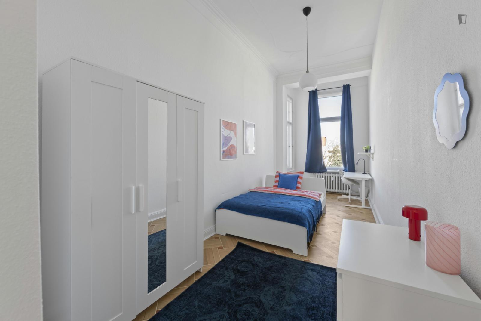 Sublime Double Bedroom In The Bavarian Quarter - Sublime double bedroom in the Bavarian Quarter - Gallery - 1