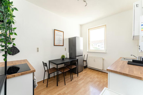 Very nice single bedroom near Wassermannstraße tram station  - Gallery -  5