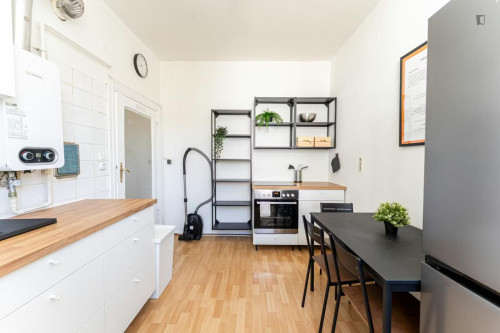 Very nice single bedroom near Wassermannstraße tram station