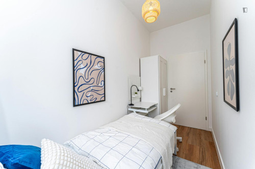 Very neat single bedroom near the Ostbahnhof train station
