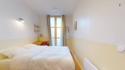 Neat single bedroom near Parc Stalingrad
