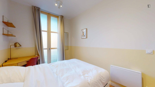 Neat single bedroom near Parc Stalingrad