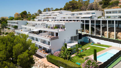 Spacious and fully furnished 2 bedroom in Altea