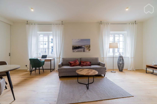 Apartment in Geisbergstraße, Berlin for 87 m² with 1 bedroom