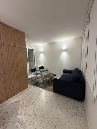 Elegant, brand-new and quiet one-bedroom apartment on Rue d’Enghien, Paris 10th – courtyard level, sleeps up to 4