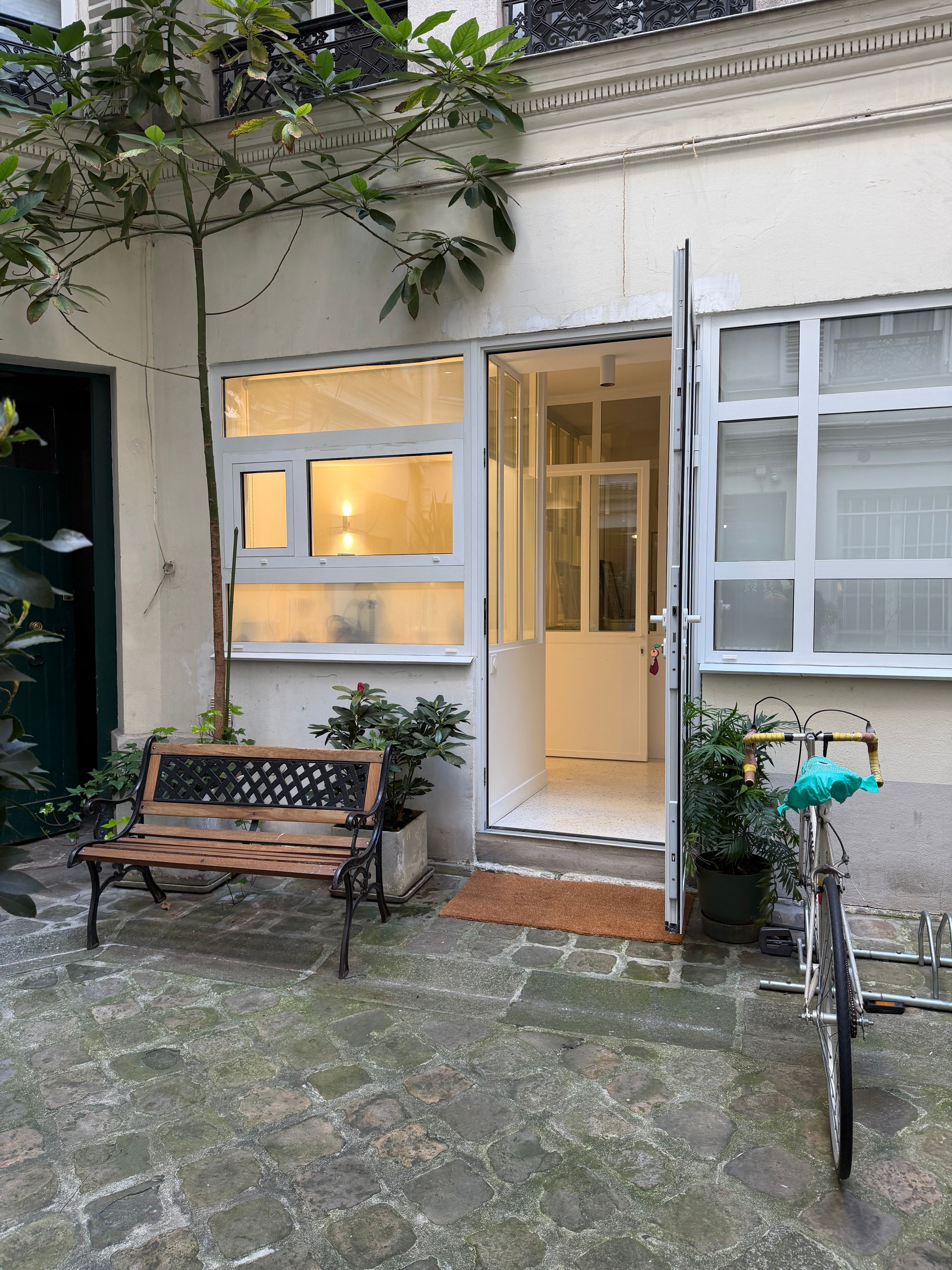 Elegant, Brand-New And Quiet One-Bedroom Apartment On Rue D’Enghien, Paris 10th – Courtyard Level, S - Elegant, brand-new and quiet one-bedroom apartment on Rue d’Enghien, Paris 10th – courtyard level, sleeps up to 4 - Gallery - 2