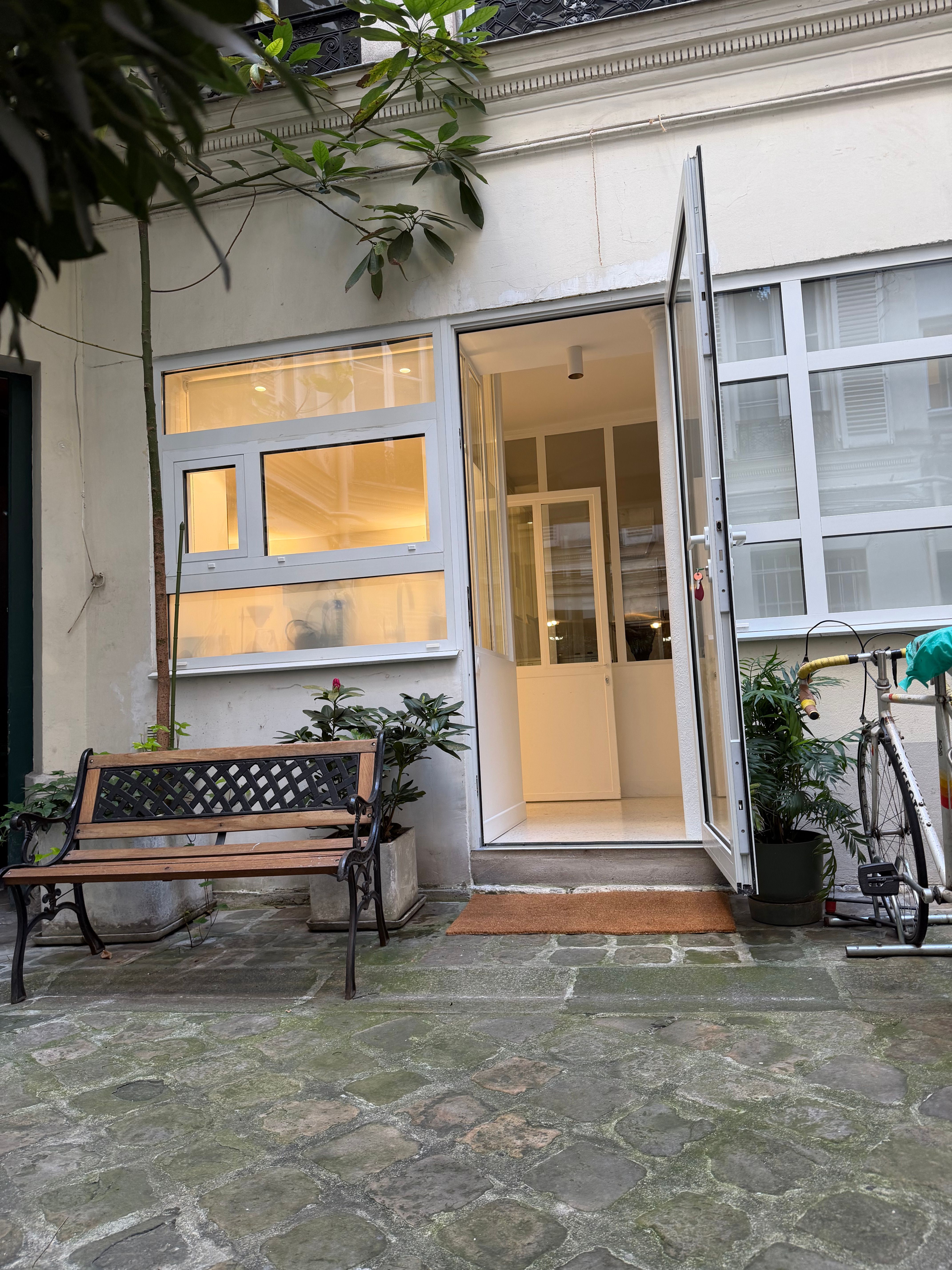 Elegant, Brand-New And Quiet One-Bedroom Apartment On Rue D’Enghien, Paris 10th – Courtyard Level, S - Elegant, brand-new and quiet one-bedroom apartment on Rue d’Enghien, Paris 10th – courtyard level, sleeps up to 4 - Gallery - 3