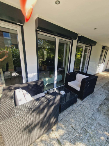 Apartment in Bunsenstraße, Bonn for 120 m² with 2 bedrooms