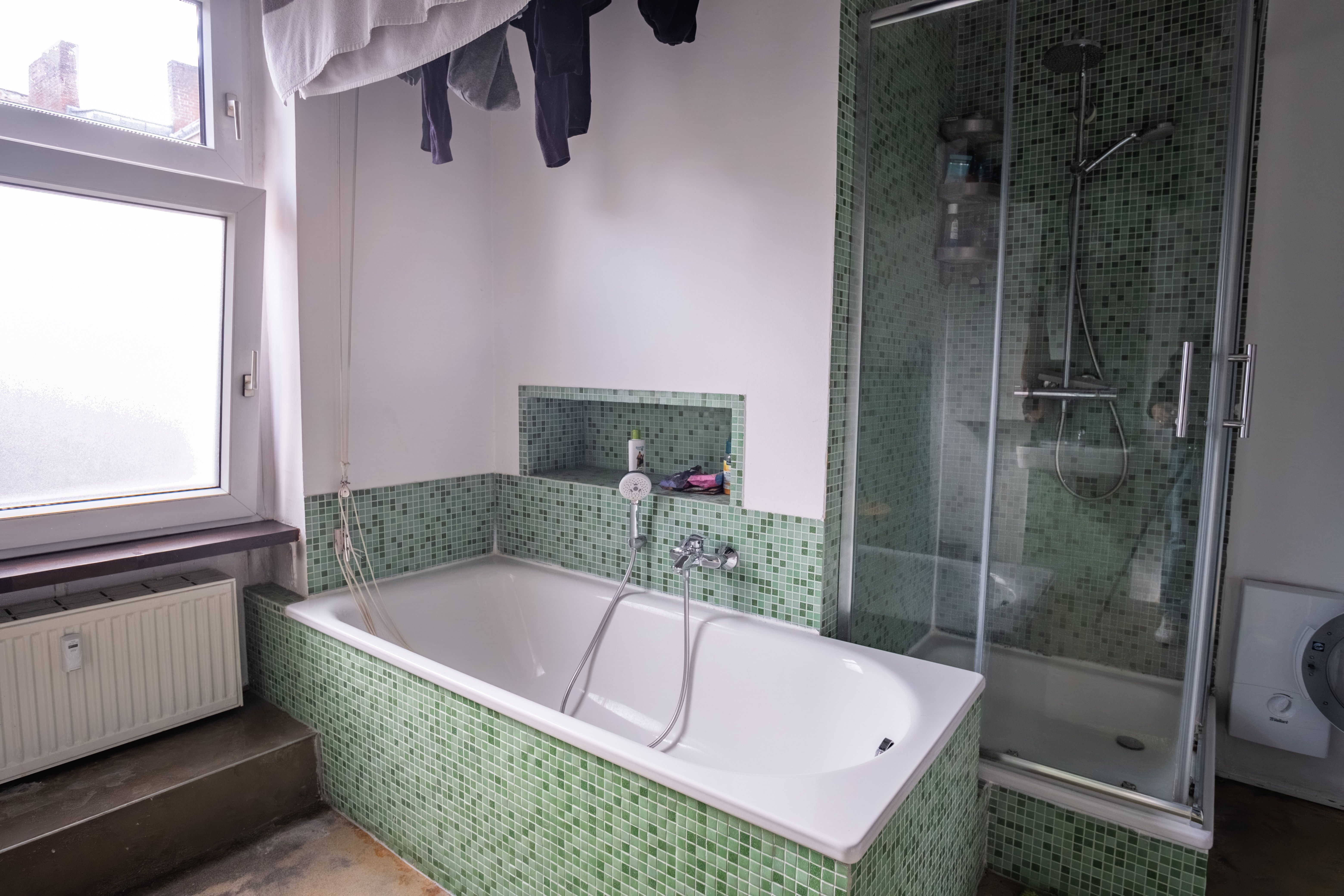  3-Room Altbau Near Mauerpark, 4th Floor, Flooded With Light  -  3-Room Altbau near Mauerpark, 4th Floor, Flooded with Light  - Gallery -  7