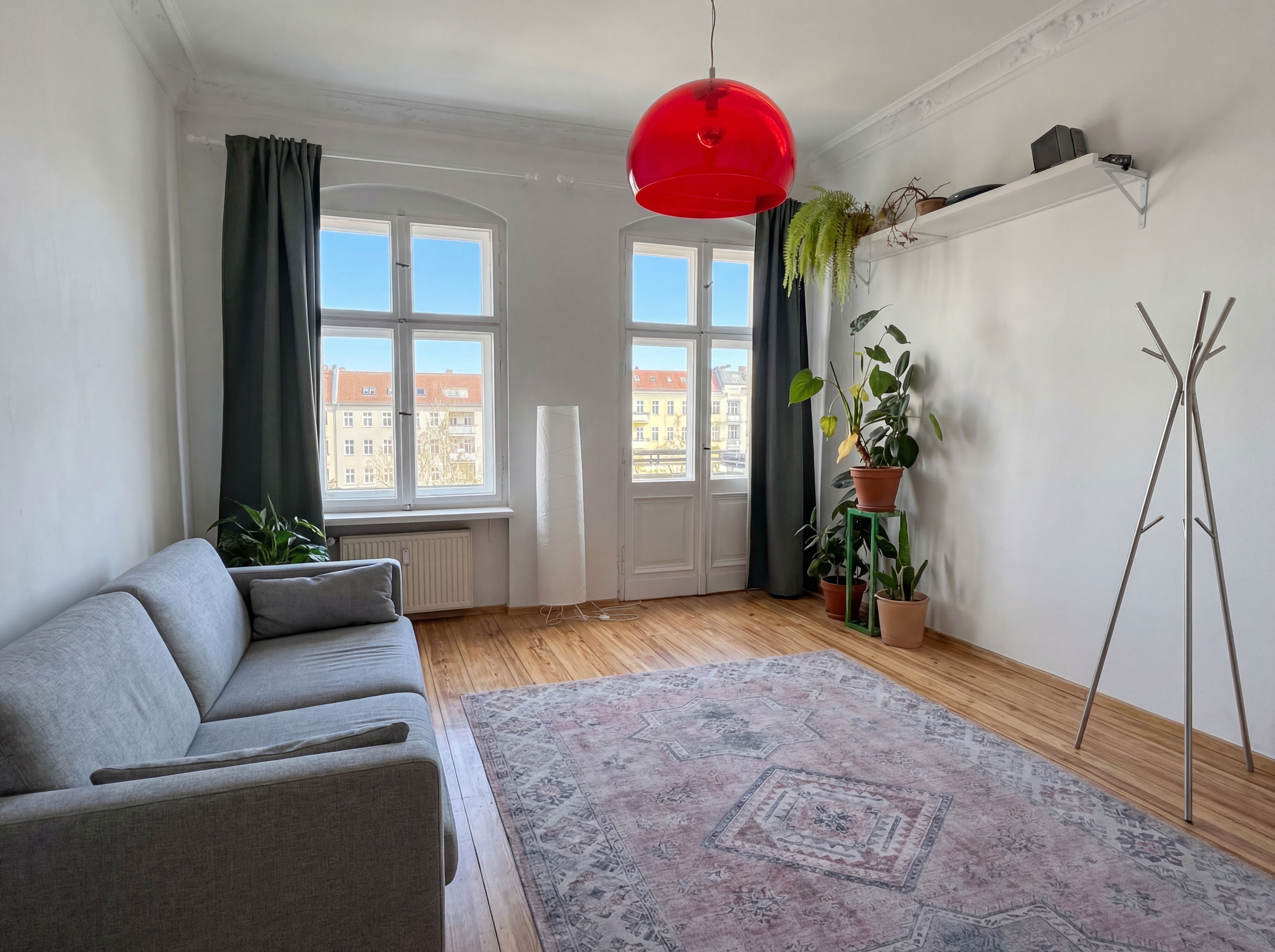  3-Room Altbau Near Mauerpark, 4th Floor, Flooded With Light  -  3-Room Altbau near Mauerpark, 4th Floor, Flooded with Light  - Gallery -  14