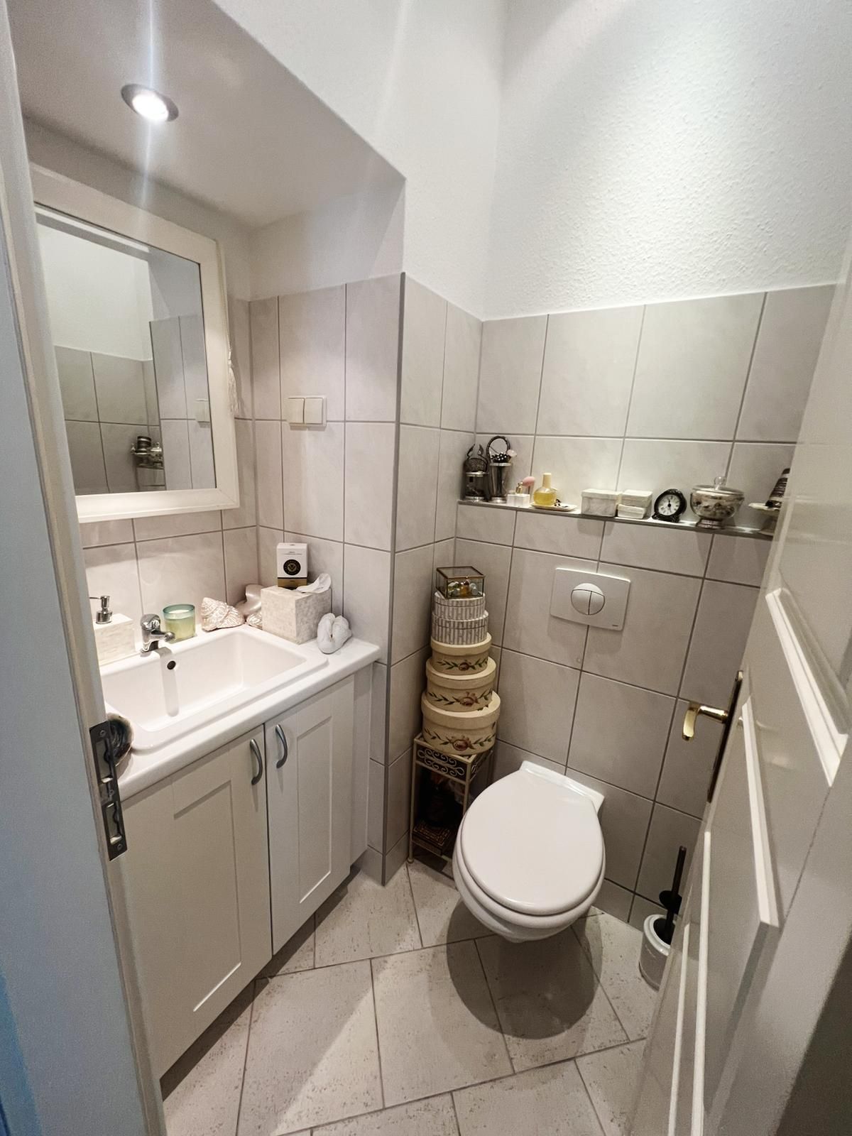  Stilvolle Altbauwohnung Am Ludwigkirchplatz — Möbliert, 83 M²  -  Stilvolle Altbauwohnung am Ludwigkirchplatz — möbliert, 83 m²  - Gallery -  9