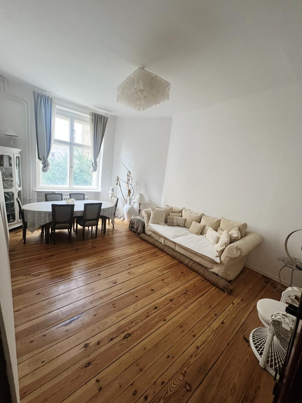  Stilvolle Altbauwohnung Am Ludwigkirchplatz — Möbliert, 83 M²  -  Stilvolle Altbauwohnung am Ludwigkirchplatz — möbliert, 83 m²  - Gallery -  5