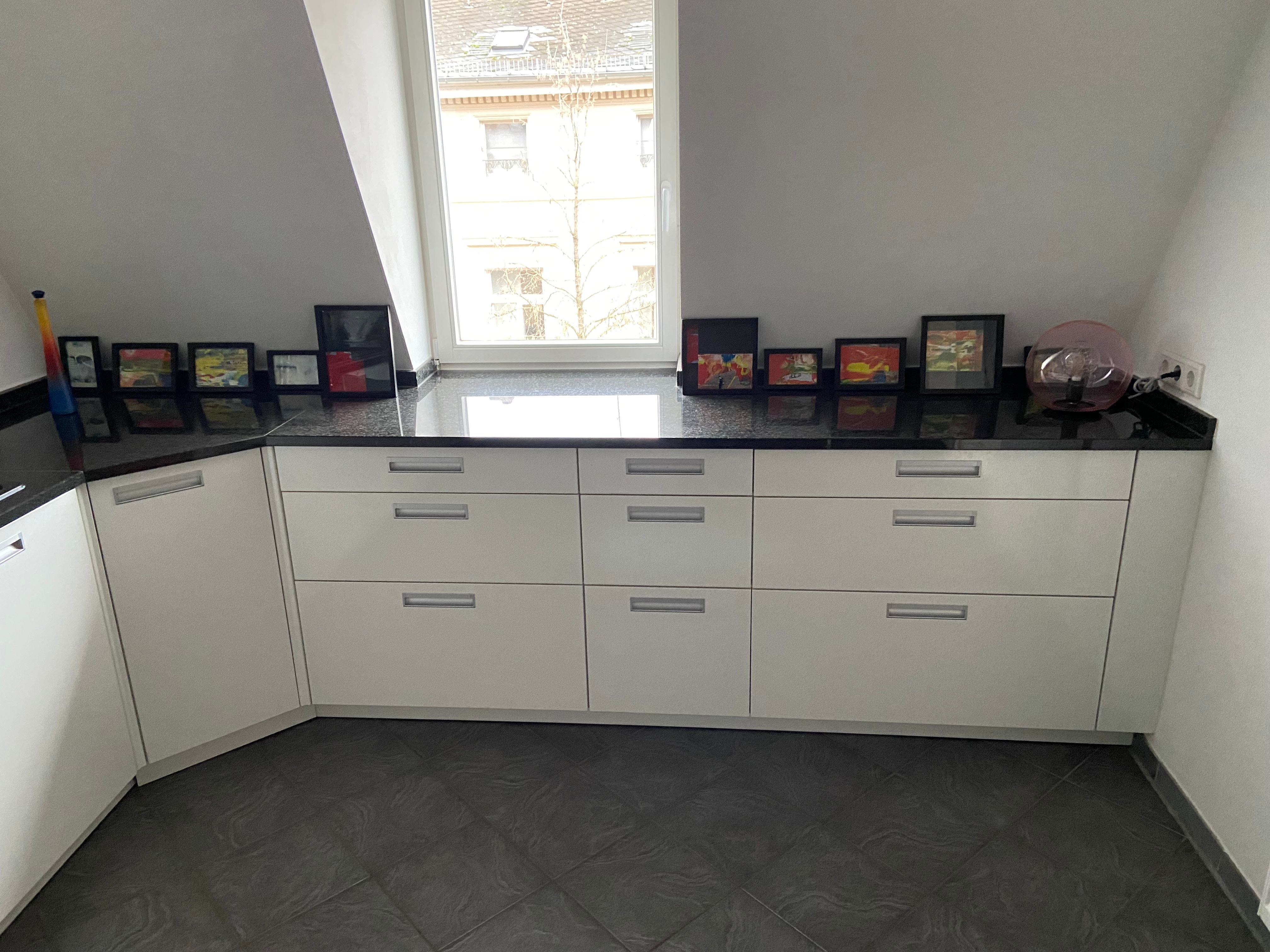 Quiet 110sqm Apartment Near Main Station With Office - 25