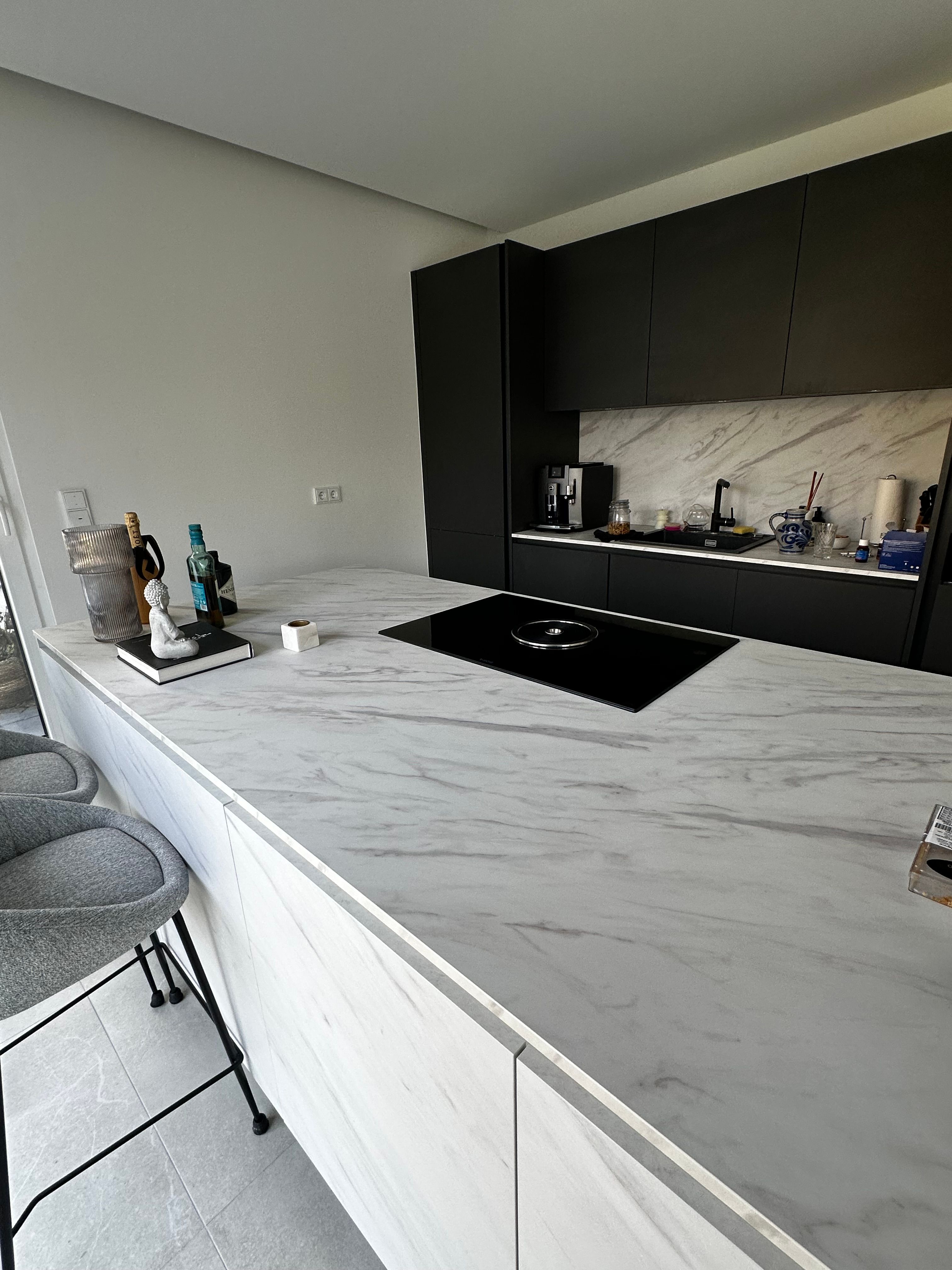 Luxury Penthouse Living With Panoramic Views Frankfurt Area– Fully Furnished - 26