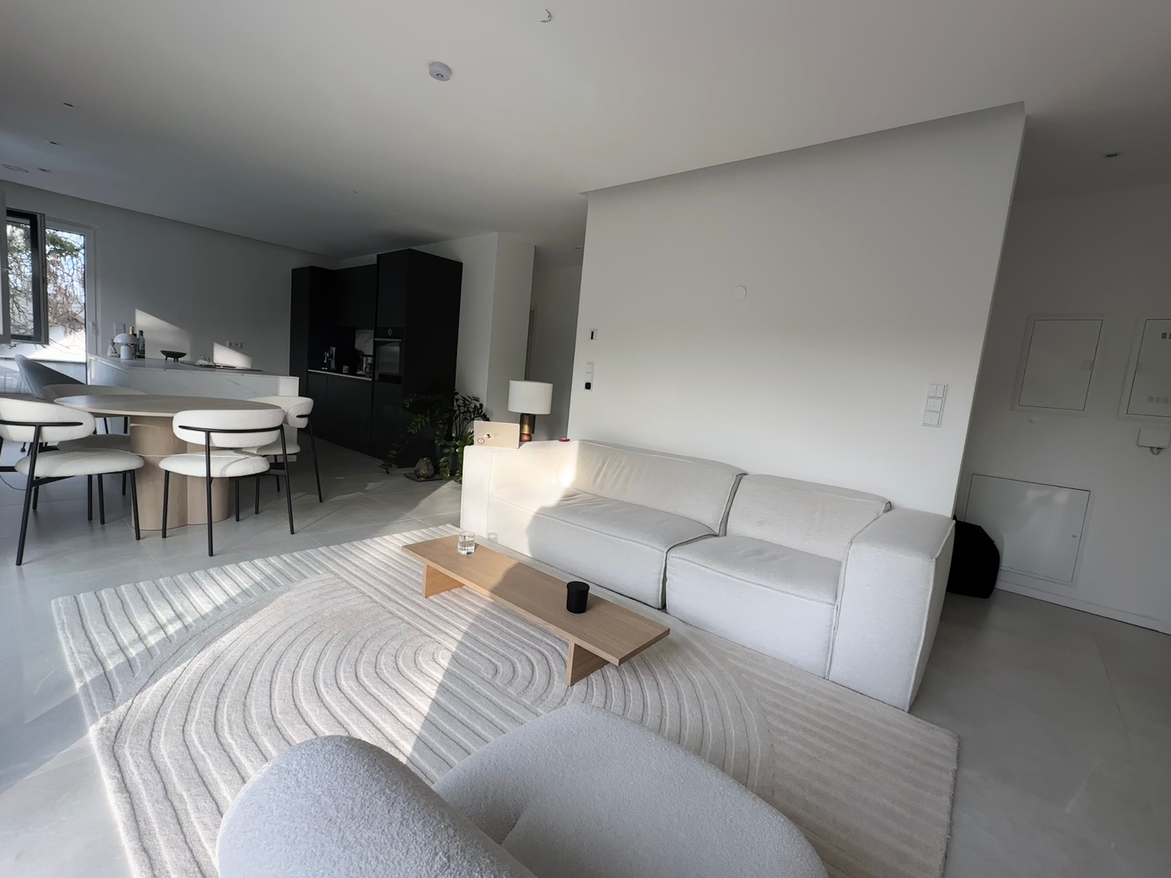 Luxury Penthouse Living With Panoramic Views Frankfurt Area– Fully Furnished - 1