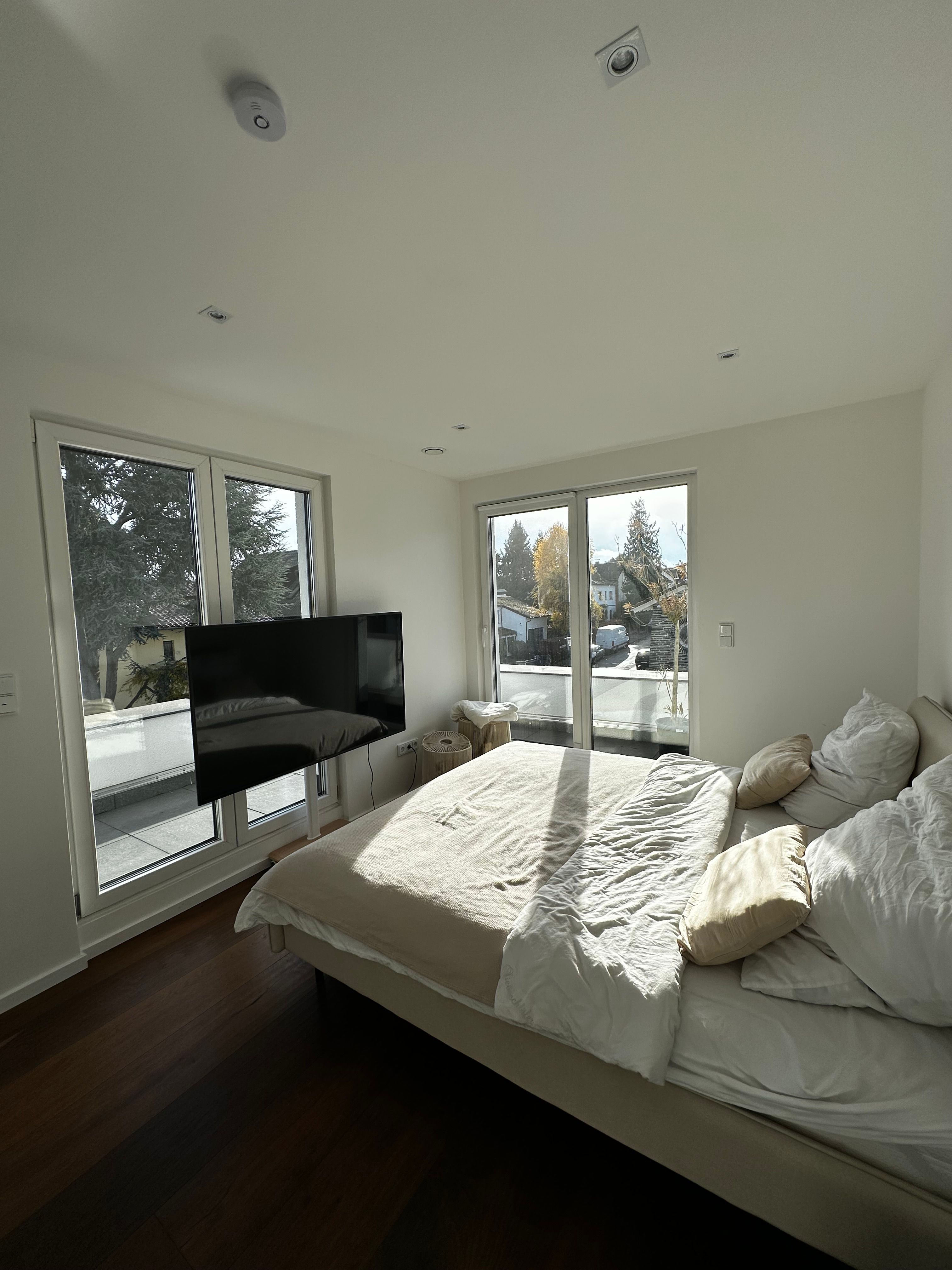 Luxury Penthouse Living With Panoramic Views Frankfurt Area– Fully Furnished - 20