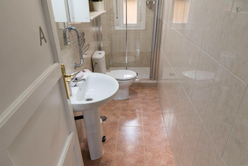 Beautiful double bedroom close to Atocha train station - Gallery - 12