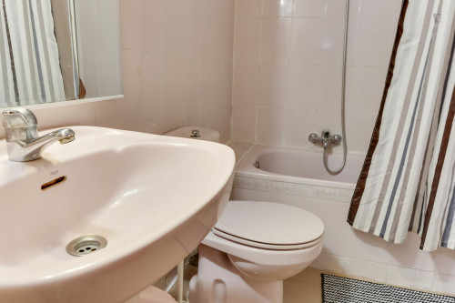 Comfortable single bedroom not far from Universidad Europea de Madrid - Gallery - 12