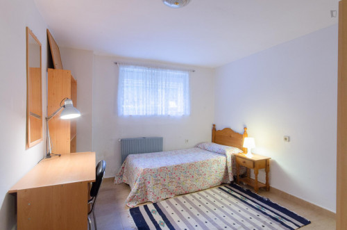 Bright single bedroom in proximity to Universidad Europea de Madrid