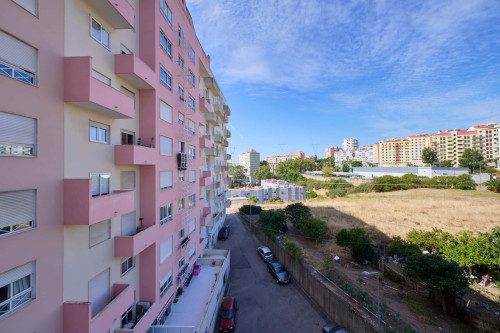 2 BDR Apartment in Rua Palmira Bastos, Odivelas - Gallery - 19