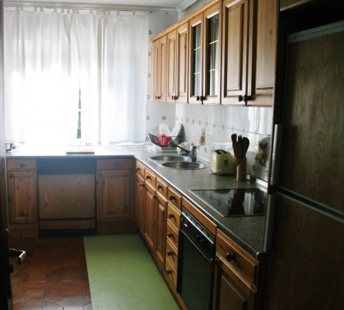 Pleasant single bedroom near Universidad Europea de Madrid