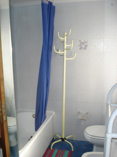 Pleasant single bedroom near Universidad Europea de Madrid