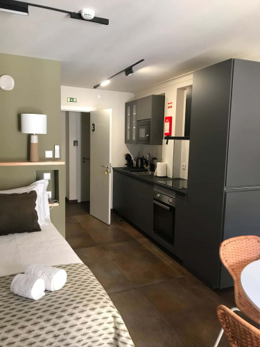 Modern Double Studio in Coimbra - Gallery - 14