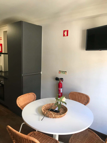 Modern Double Studio in Coimbra - Gallery - 13